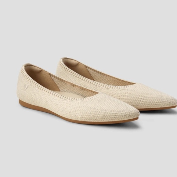 VIVAIA Aria Pointed-Toe Ballet Flats Ivory Water Repellent Womens Size 37.5 - Picture 2 of 9